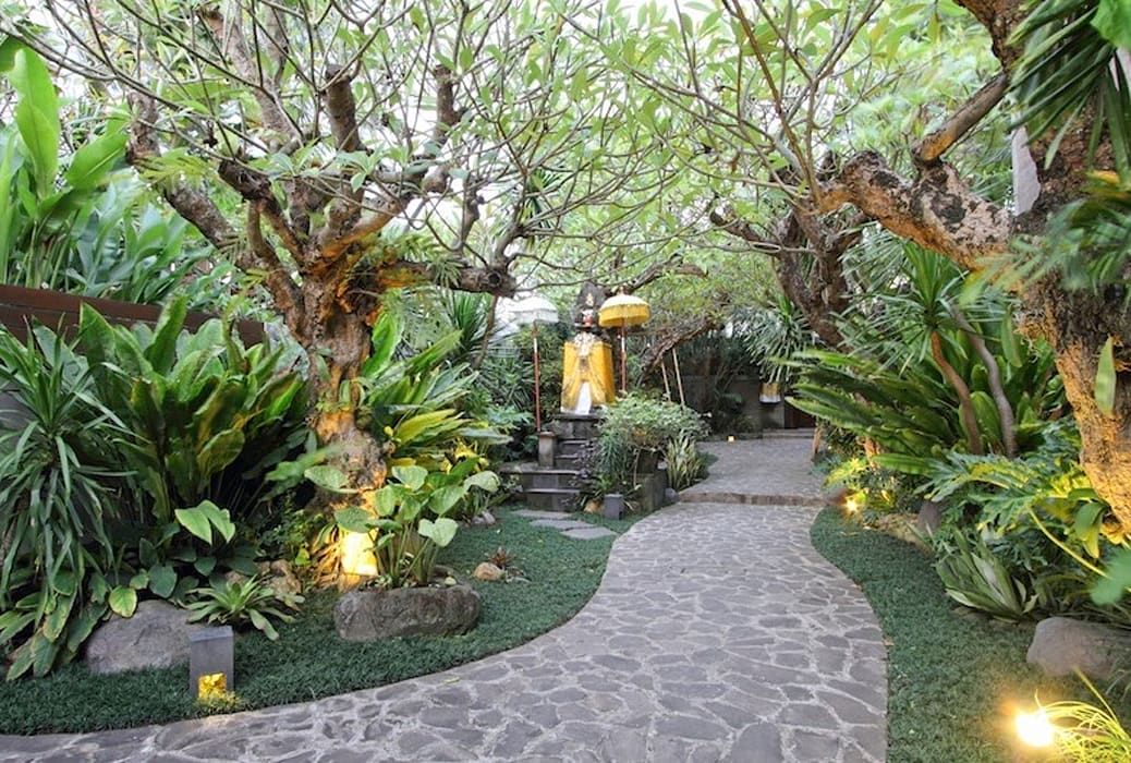 Tukang Taman Ngawi - Konsep Taman Bali - Excotic Garden